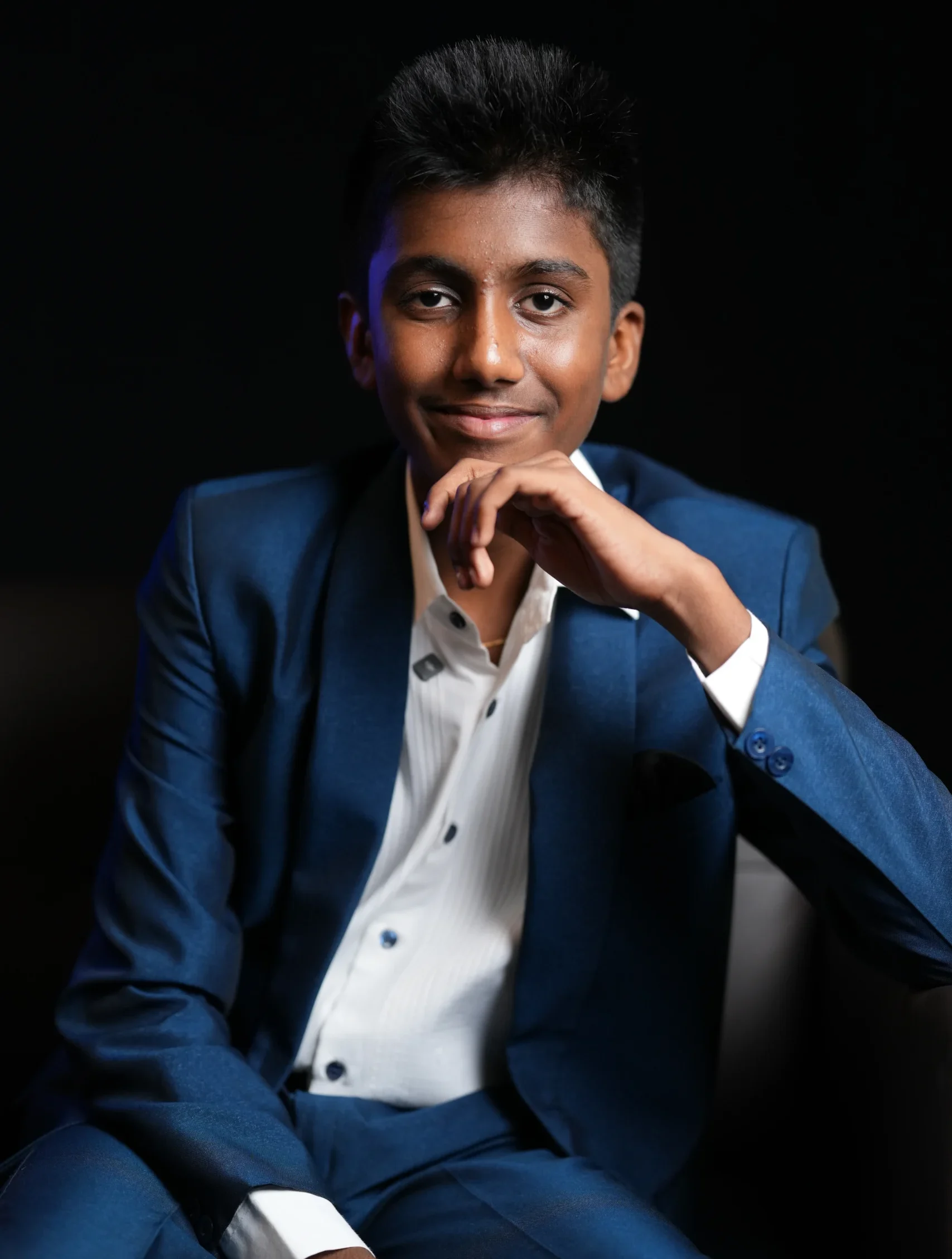 Jainam Jain delivering insights on AI leadership and innovation